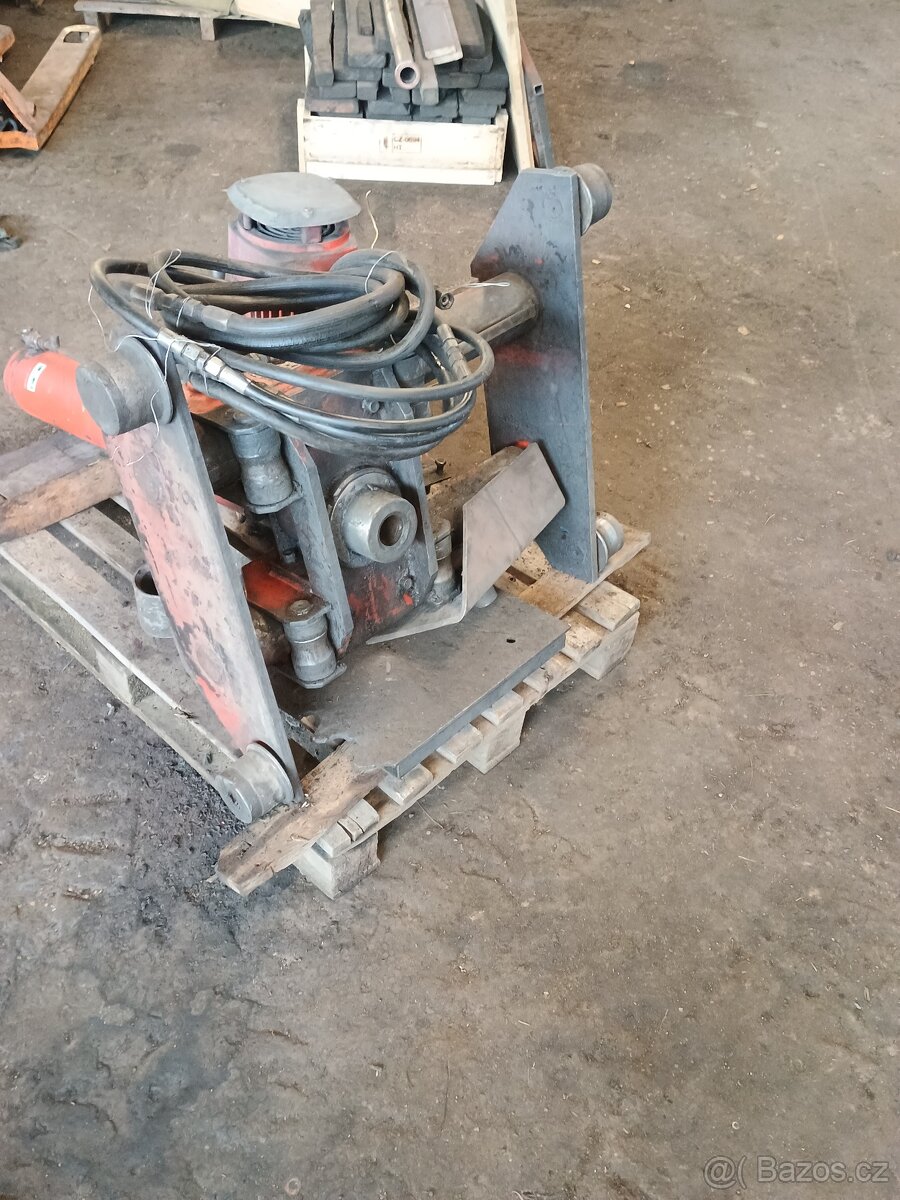 Jámový zvedák - 2