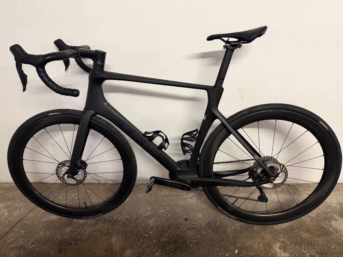 Silnicni karbonove kolo model 2026 velikost 58 - 2