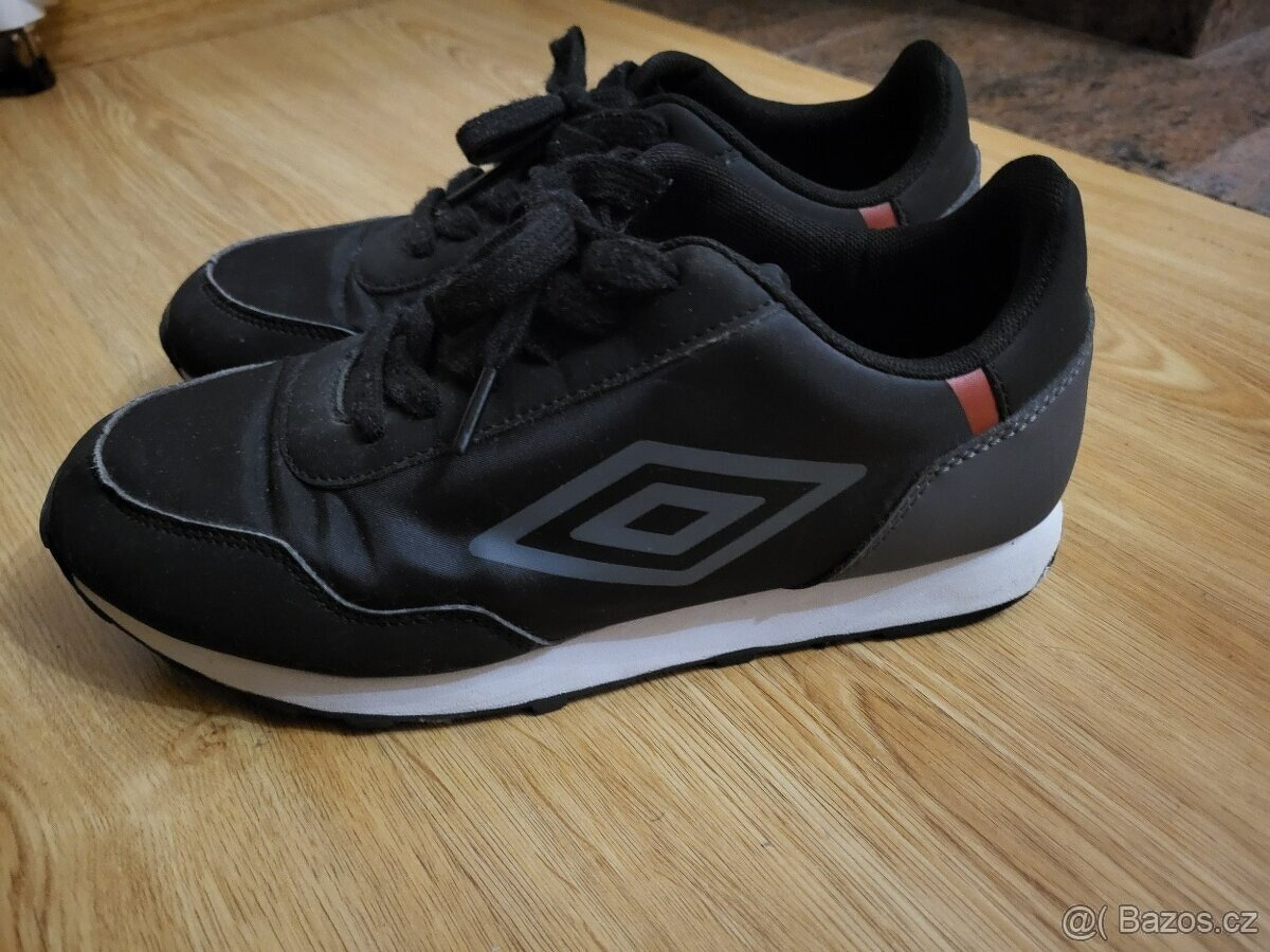 Dětské tenisky, boty Umbro velikost 37 - 2
