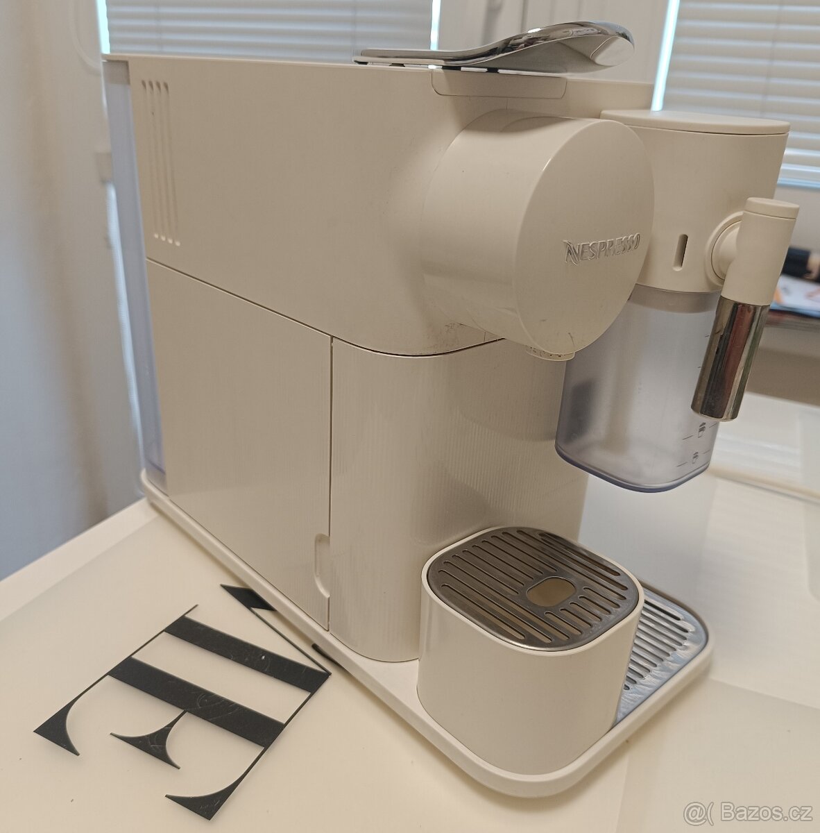 DeLonghi Nespresso Lattissima One - 2