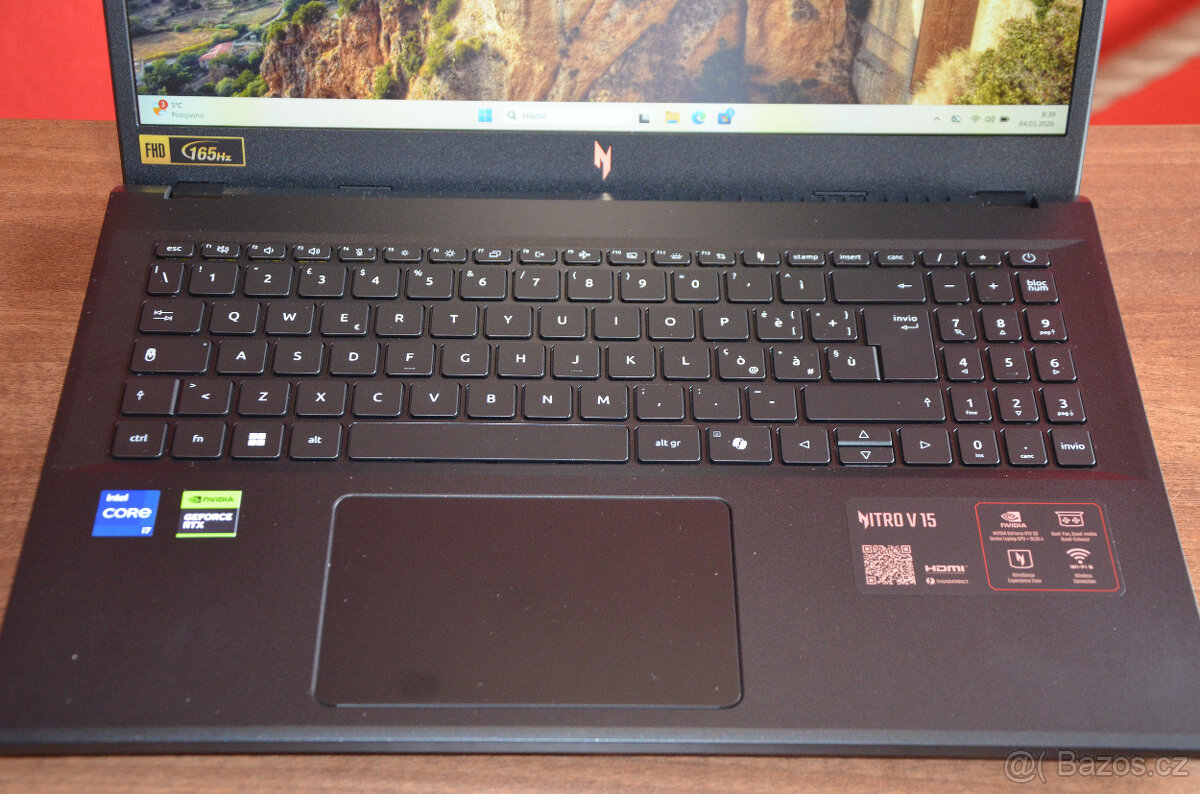 Acer Nitro V15 i7/16GB/SSD 1TB/RTX 5060 - 2