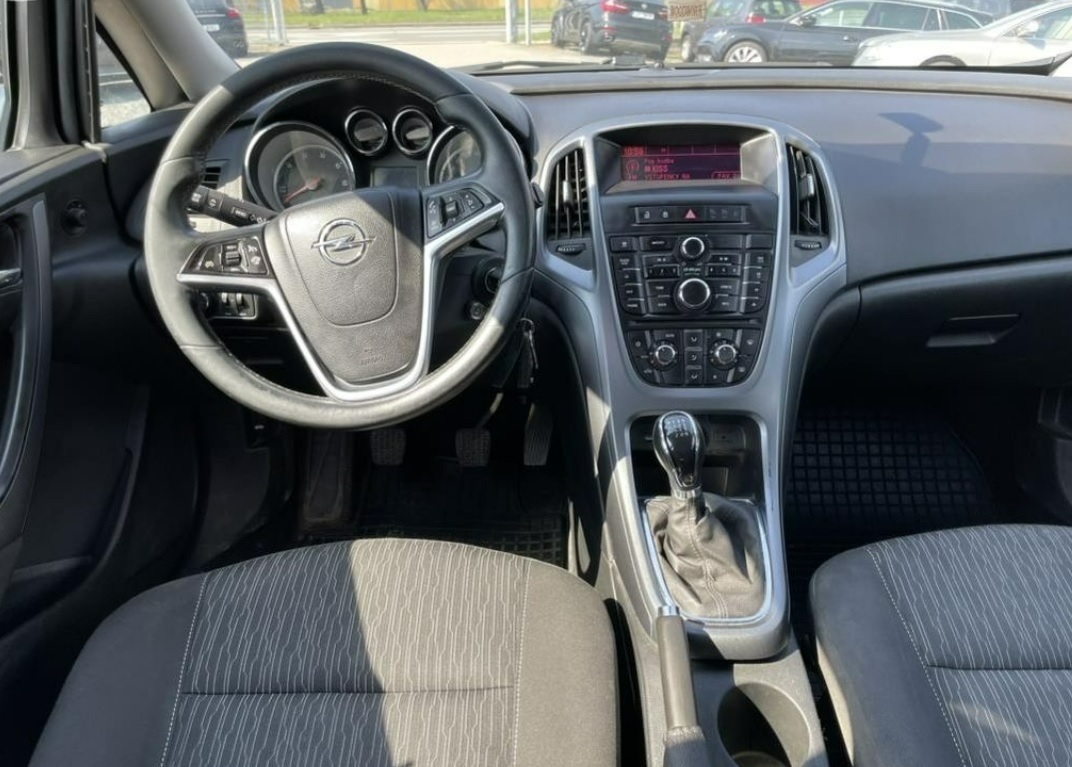 Opel Astra - 2