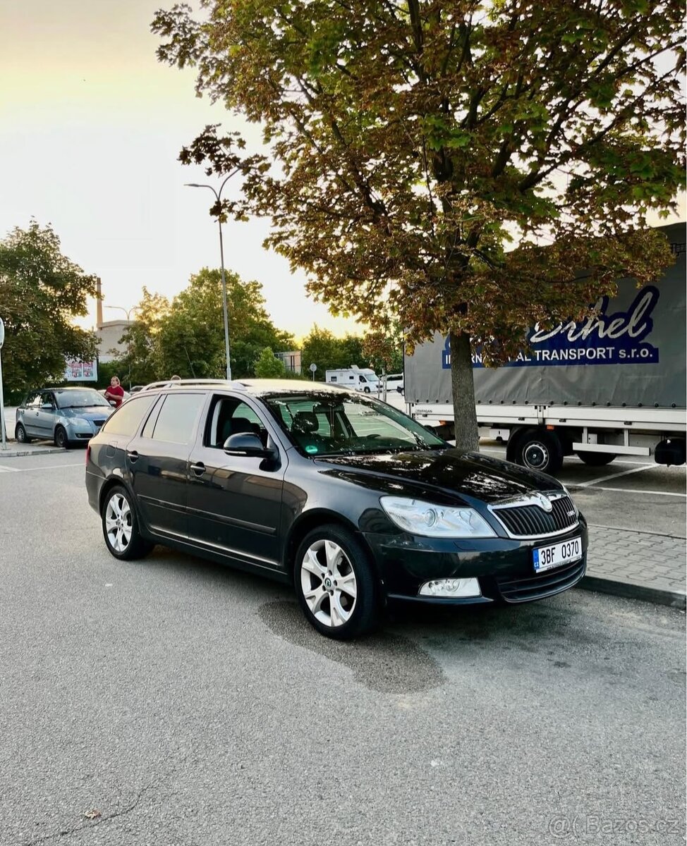 Škoda Octavia automat kůže - 2