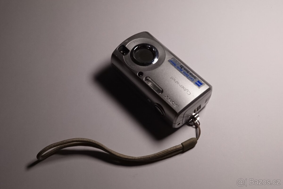Sony DSC-S40 - 2