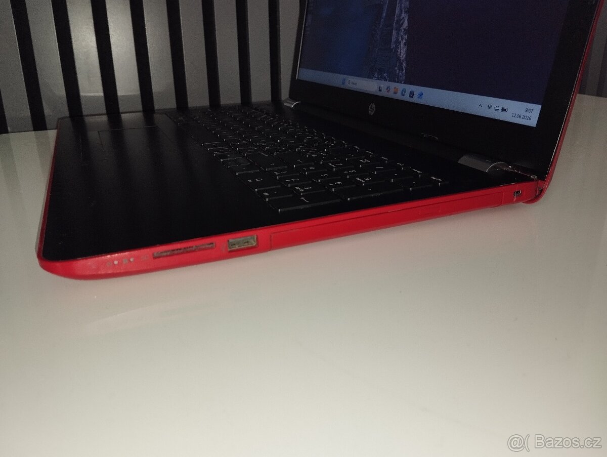 HP Pavilion 15 - 2