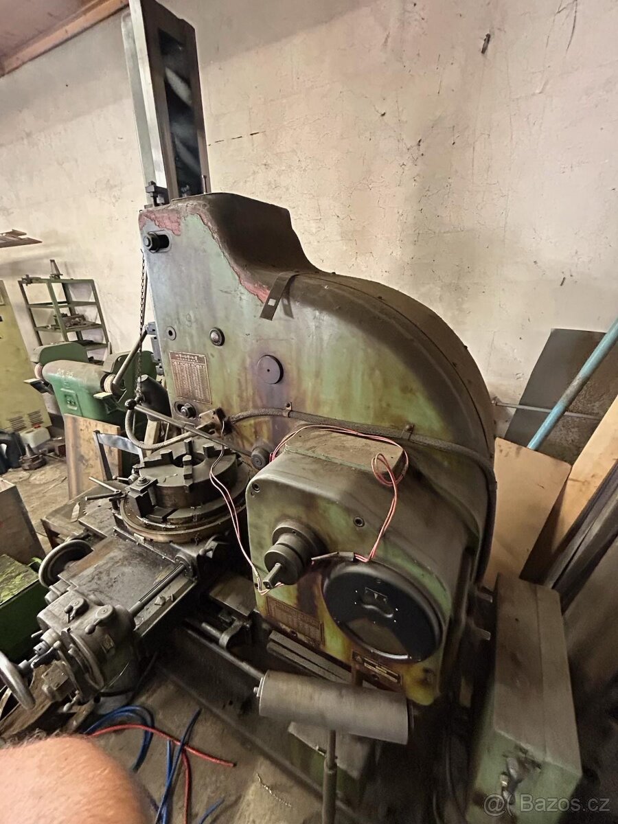 Prodáme : svislá obrážečka HOV - 25 TOS - 2