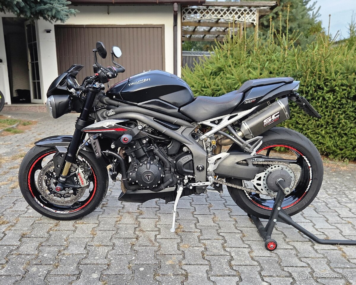 Triumph Speed Triple 1050 RS - 2
