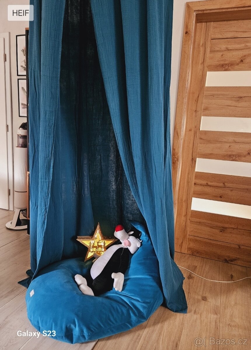 Mušelínový baldachýn nad postel - 2