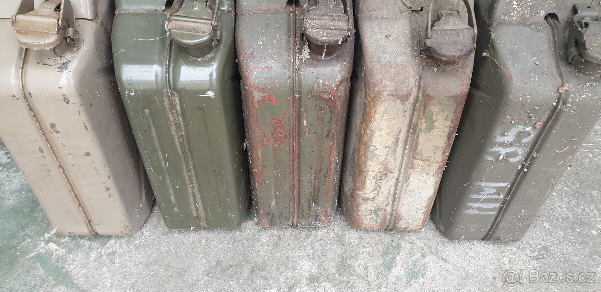 kanystr 20 l CSSR 5 kusu - 2