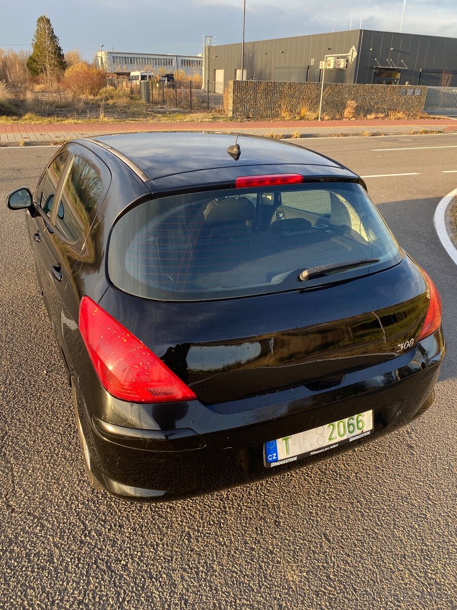 PEUGEOT 308 ROK 2008 1.6i 88kW BENZÍN + LPG - 2