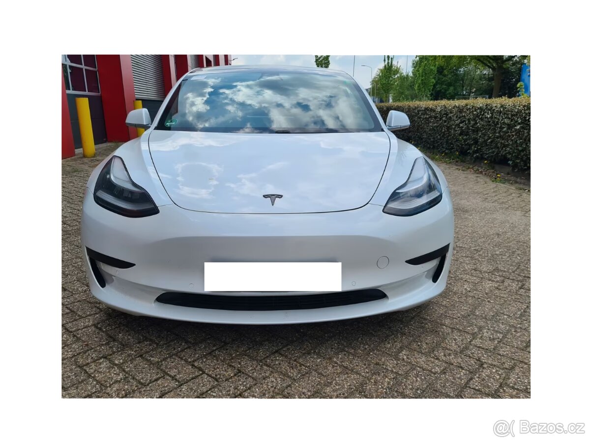 Model 3 RWD 325PS Aut 4xVýhř AL Kůž DPH Nav Kam360 PDC 11/22 - 2