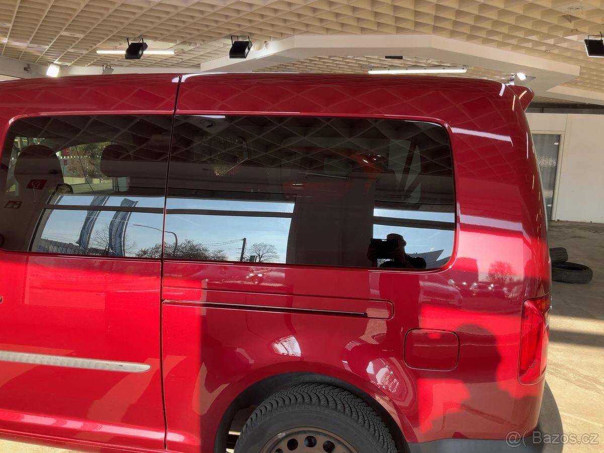 Caddy Maxi 2.0TDI 110kW,7míst,1.maj.serviska,tažné - 2