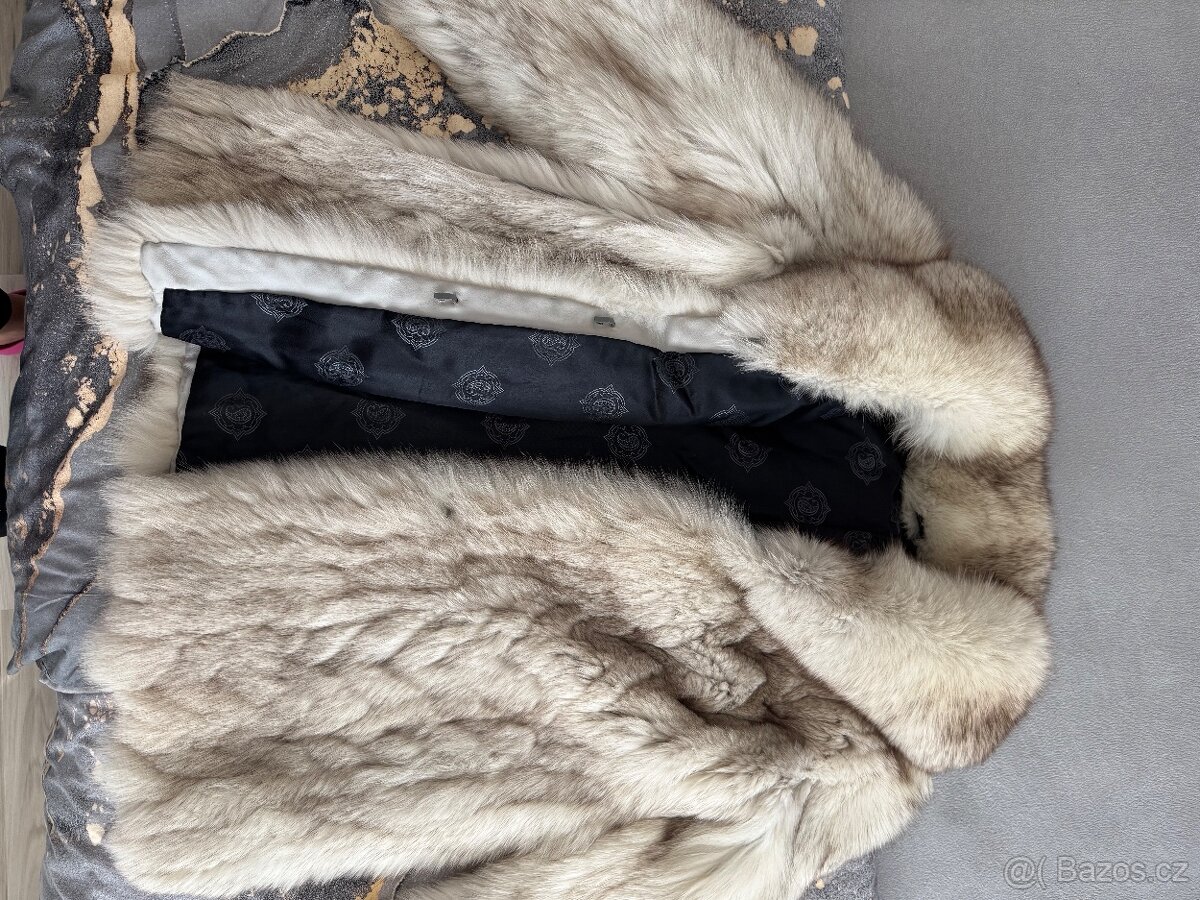 Kožich ze stříbrné lišky - 2