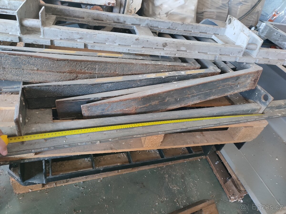 Paletizační vidle s rámem UNC, Atlas, Novotný - 2