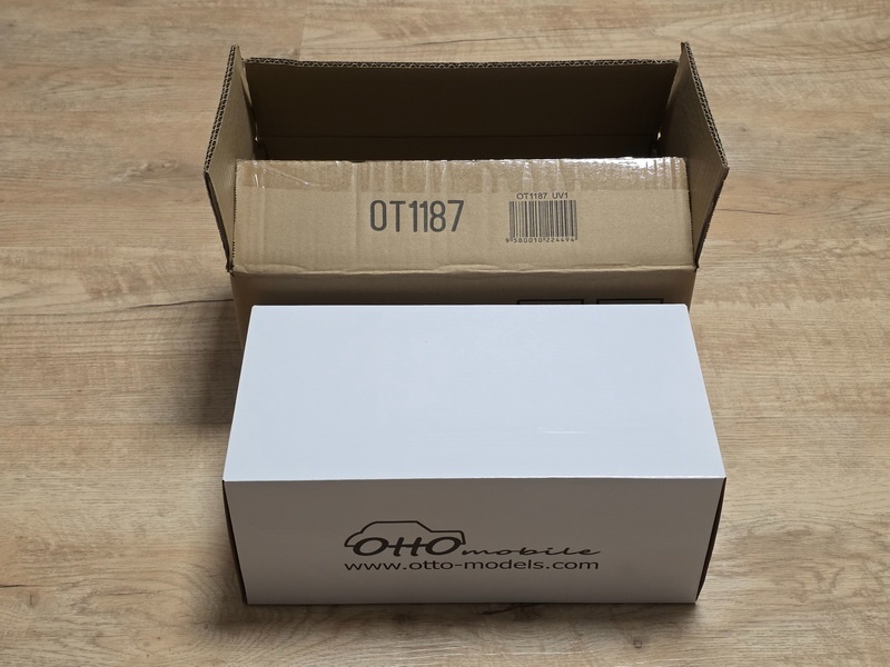 Volkswagen Golf III GTi Colour Concept 1995 1:18 OttoMobile - 2