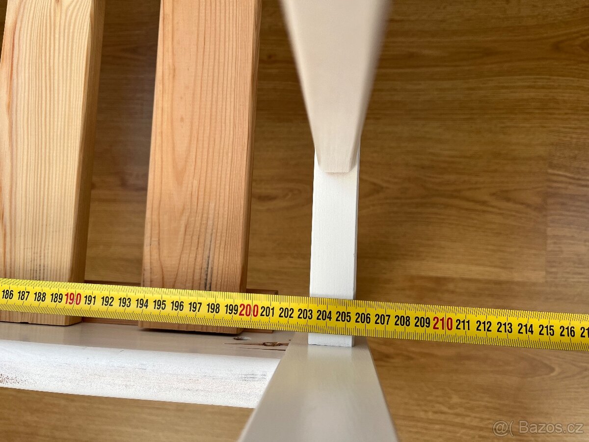 Postel s úložným prostorem - 2