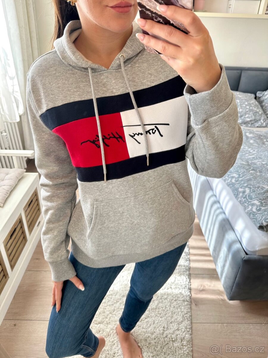 TOMMY HILFIGER ŠEDÁ MIKINA S KAPUCÍ - 2