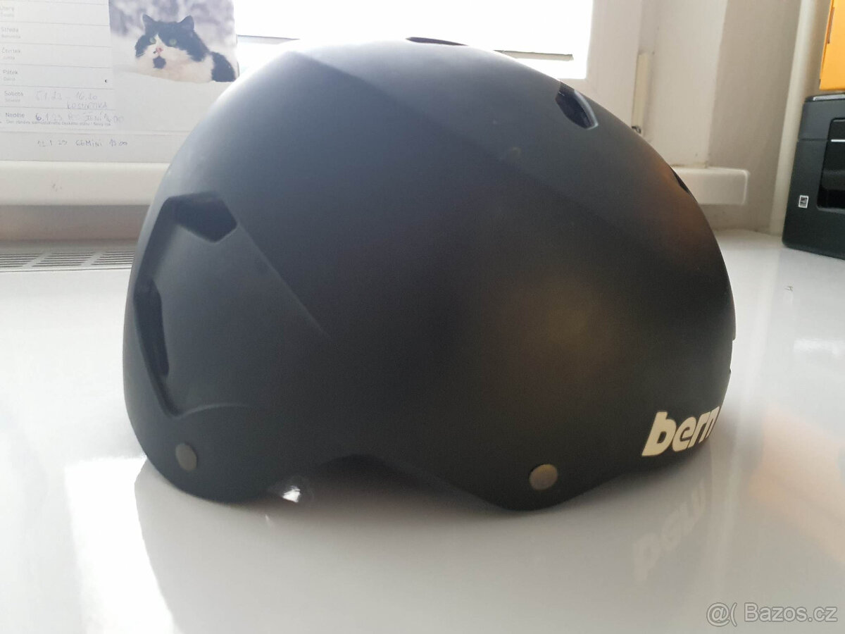 Helma BERN vel. L, brusle, skateboard - 2