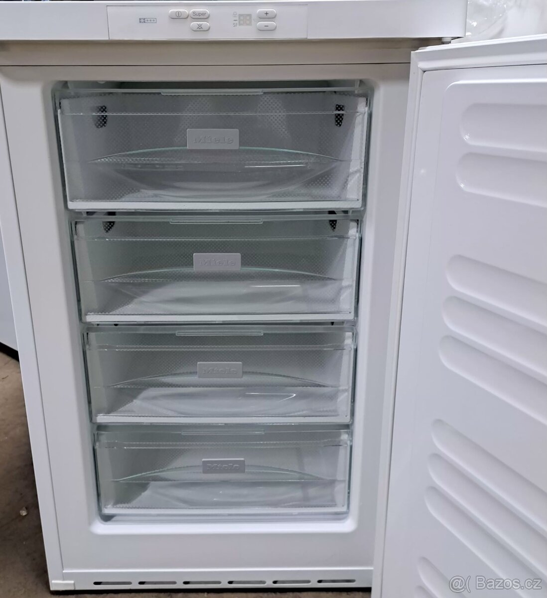 Mrazák 4 šup. Miele. - 2