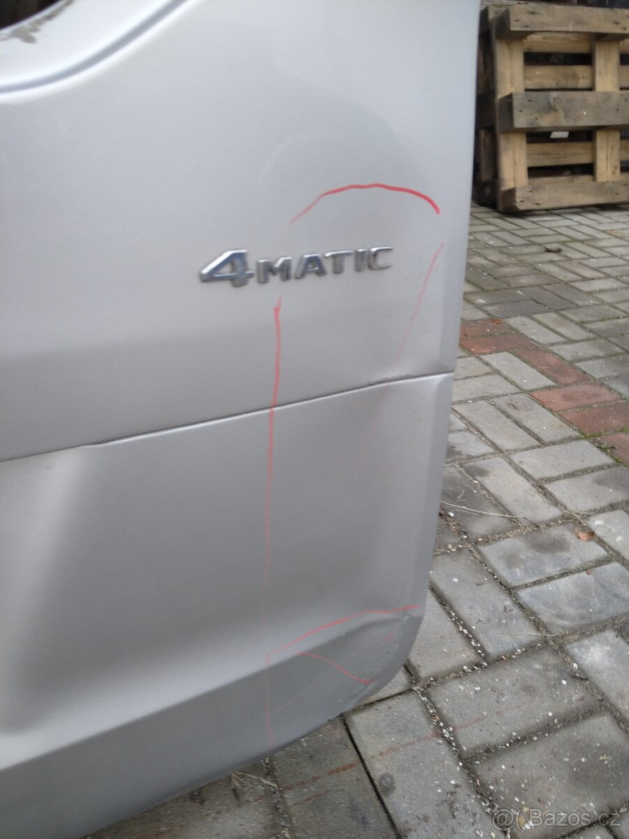 MB 447 zadní dveře - 2