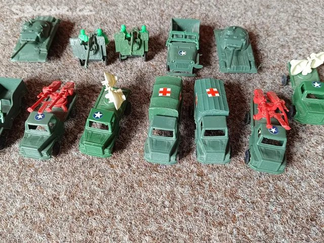 Figurky, modely - dětské hračky - 2