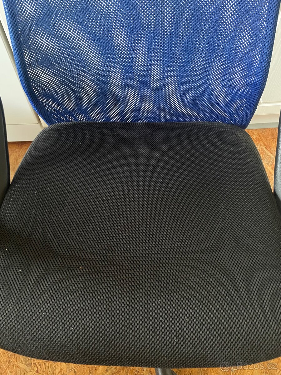 Kancelářská kolečková židle - 2