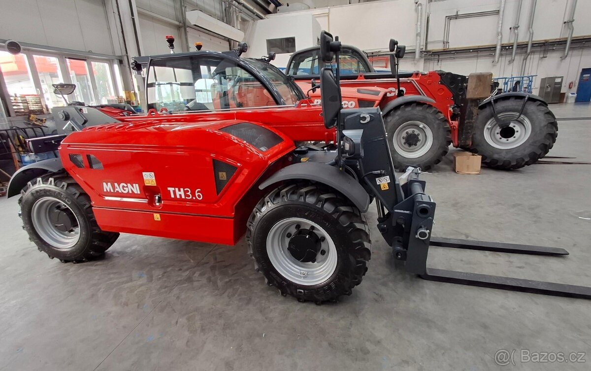 Kompaktní teleskopický manipulátor TH 3,6 - 6 m - 2