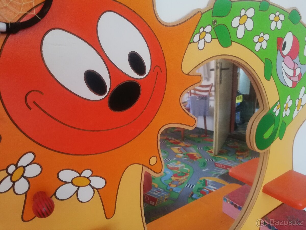 kosmetický stolek - 2