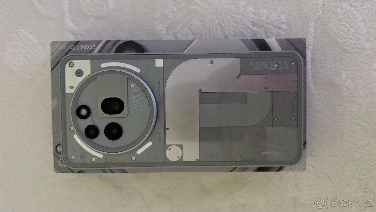 Nothing phone 3a pro - 2