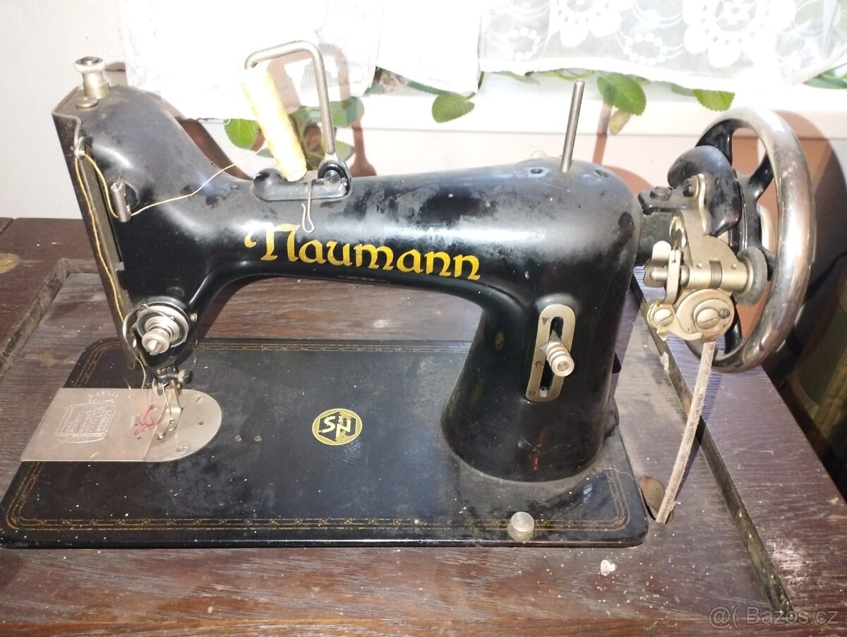Šicí stroj - 2