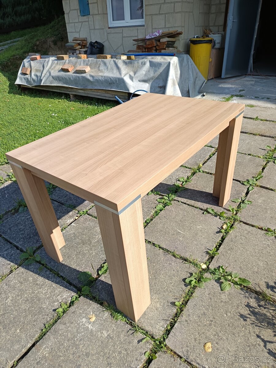 Kuchyňský stůl - 2