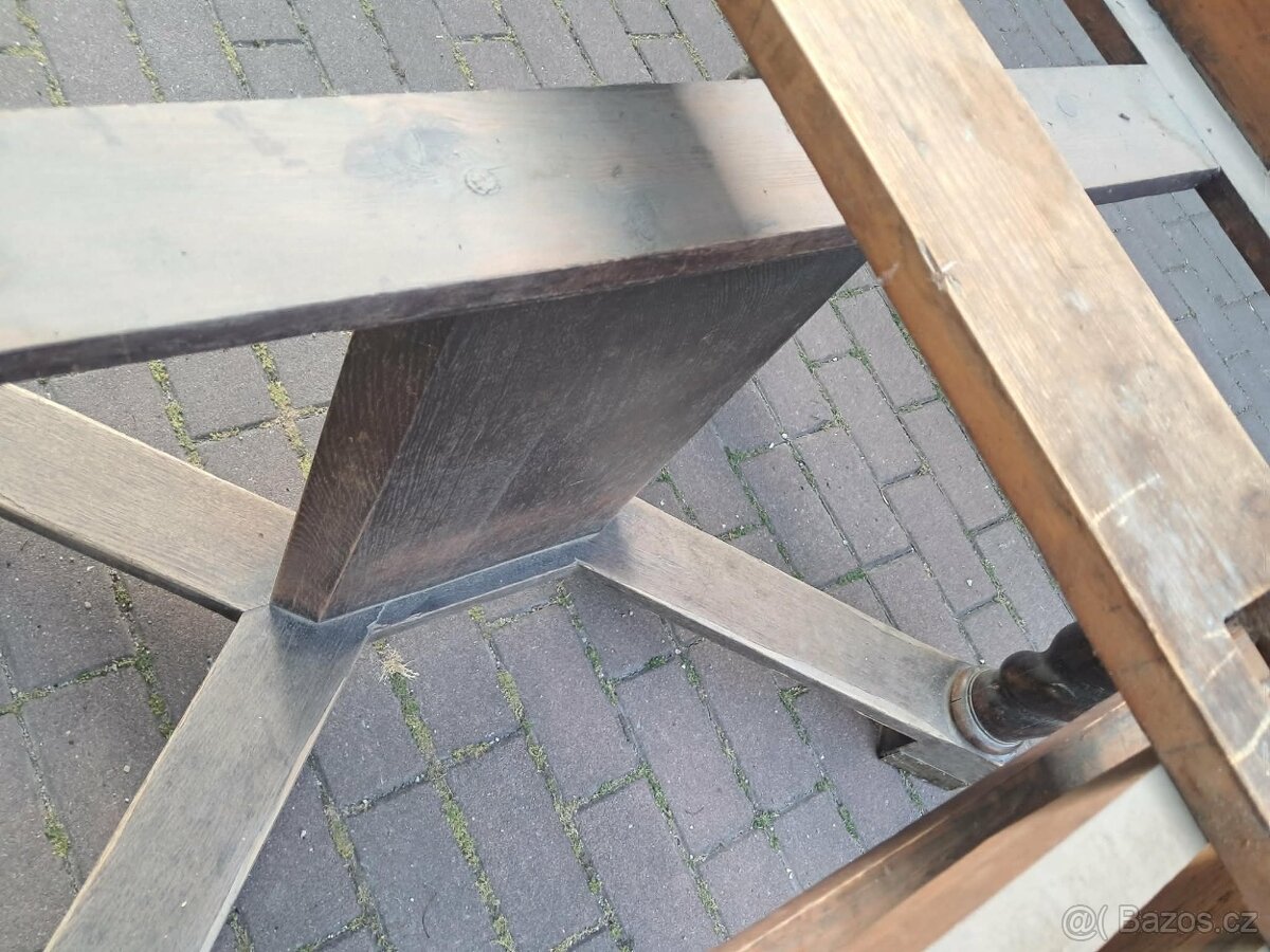 Starožitný stůl k renovaci - 2