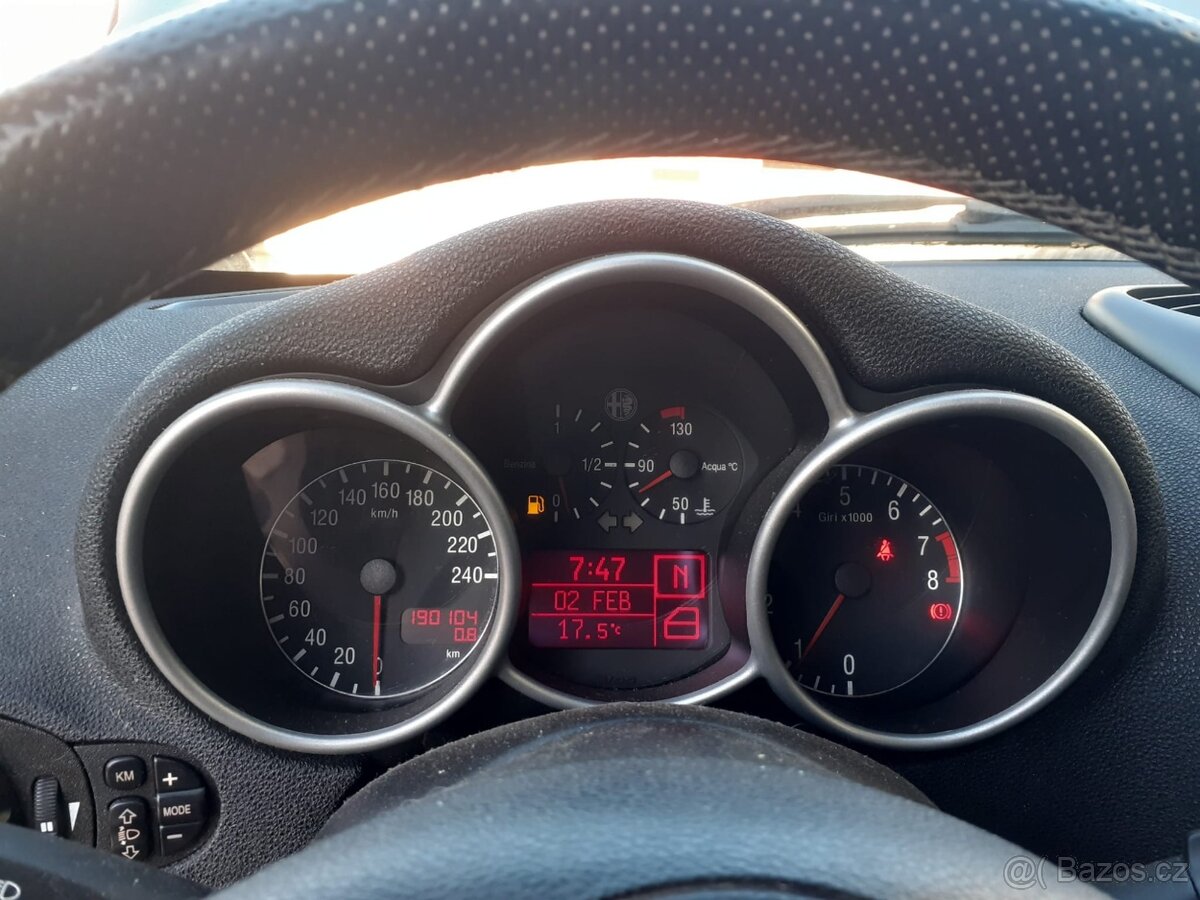ALFA ROMEO 147 COUPE SELESPEED - díly - 2