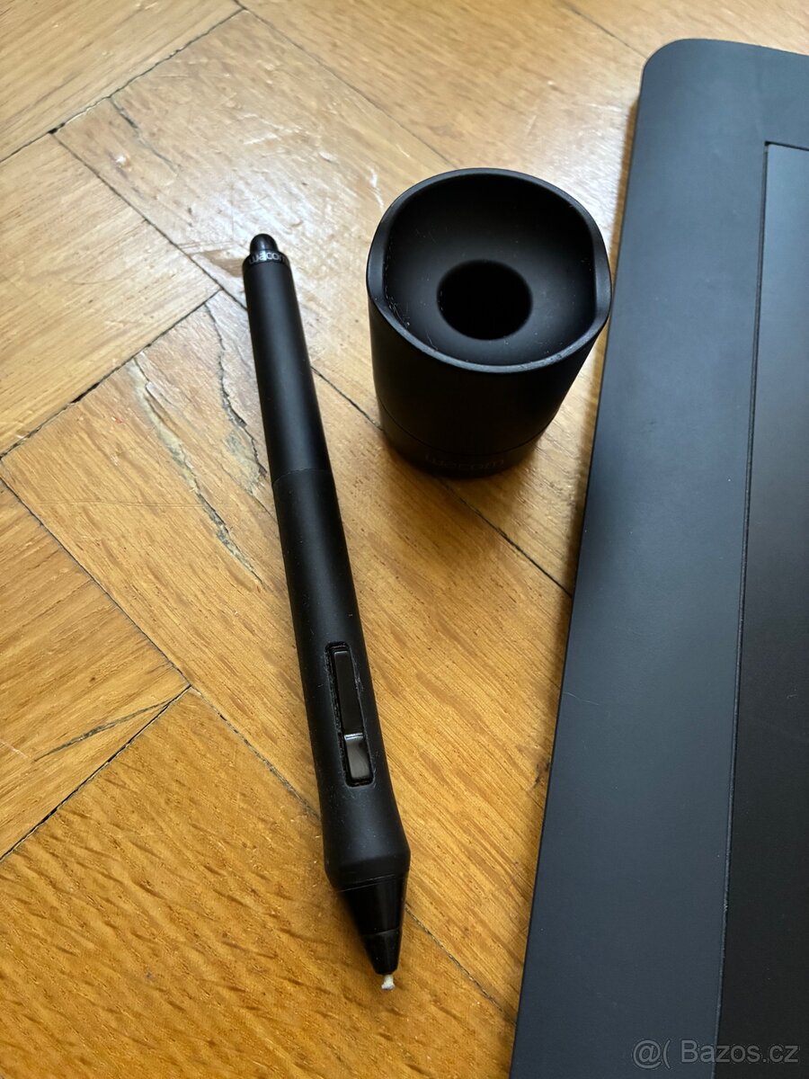 Wacom Intuos Pro Medium PTH-651 – funkční - 2