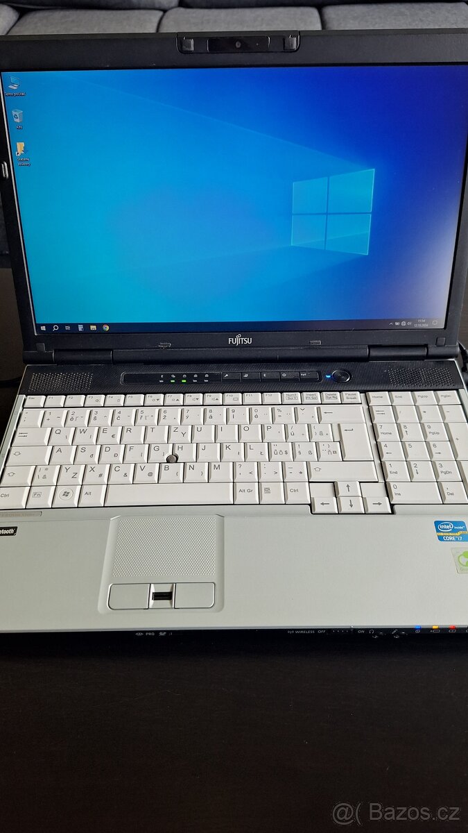 Notebook Fujitsu - SUPER stav, rychlý, origo WIN + MS Office - 2