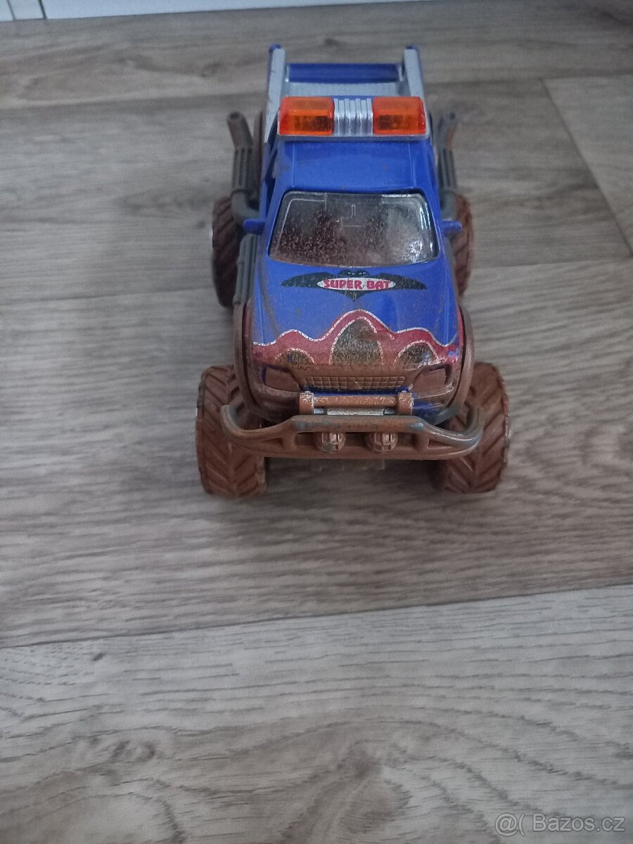 Autíčko terénní - 2