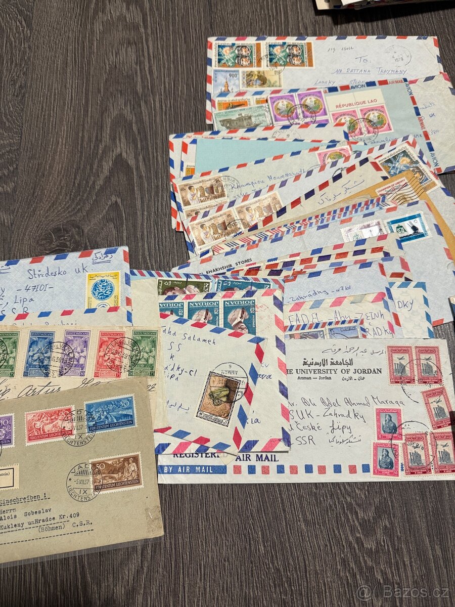 Sbírka známek, poštovní známky - přes 560 kusů celistvostí - 2