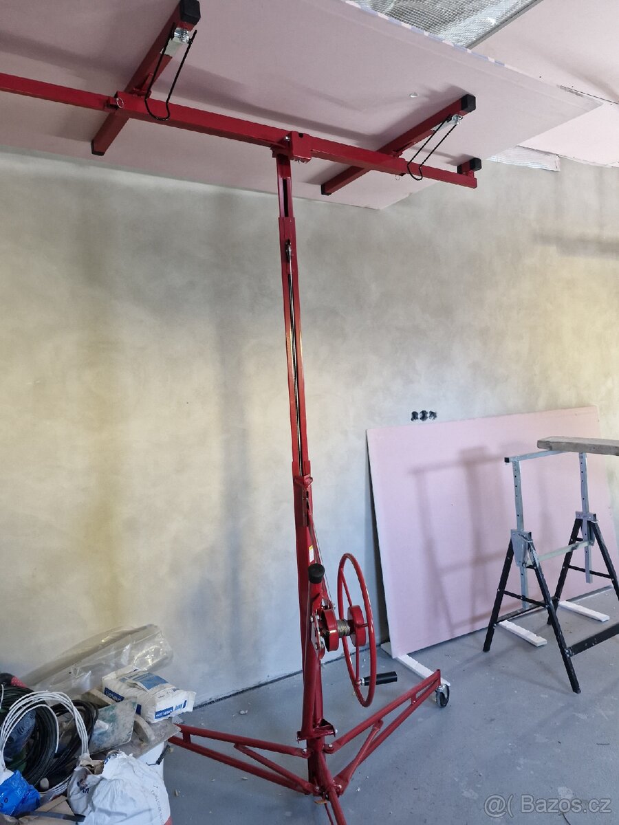 Zvedák SDK a OSB desek - Rezervace do 27.11. - 2