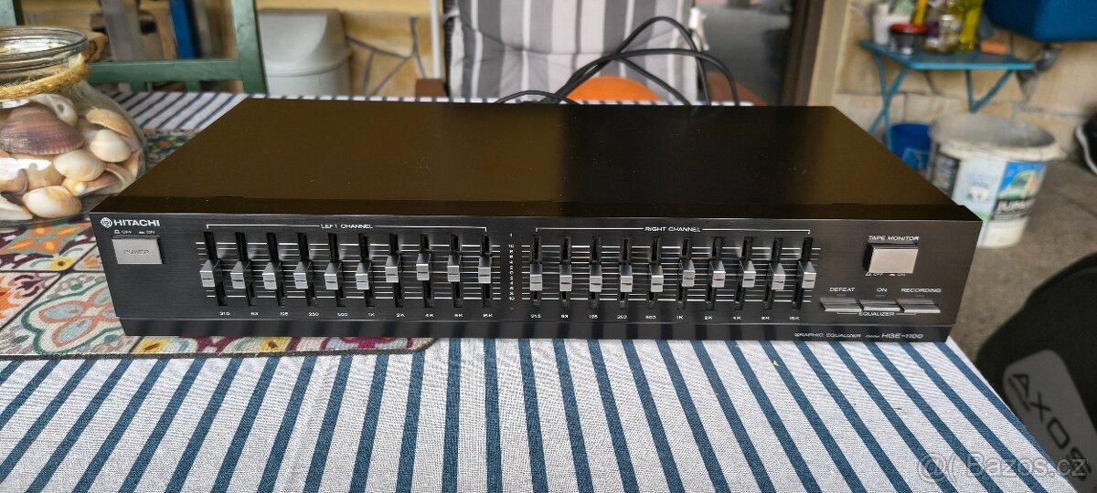 Equalizer Hitachi 10 pásmový - 2