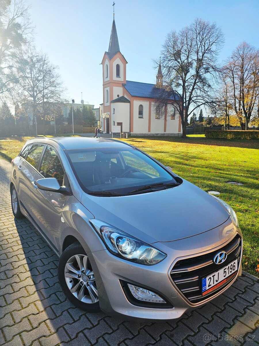 HYUNDAI I30 COMBI 1.6 CRDI 2016 81 kW TRIKOLOR WEEKEND - 2