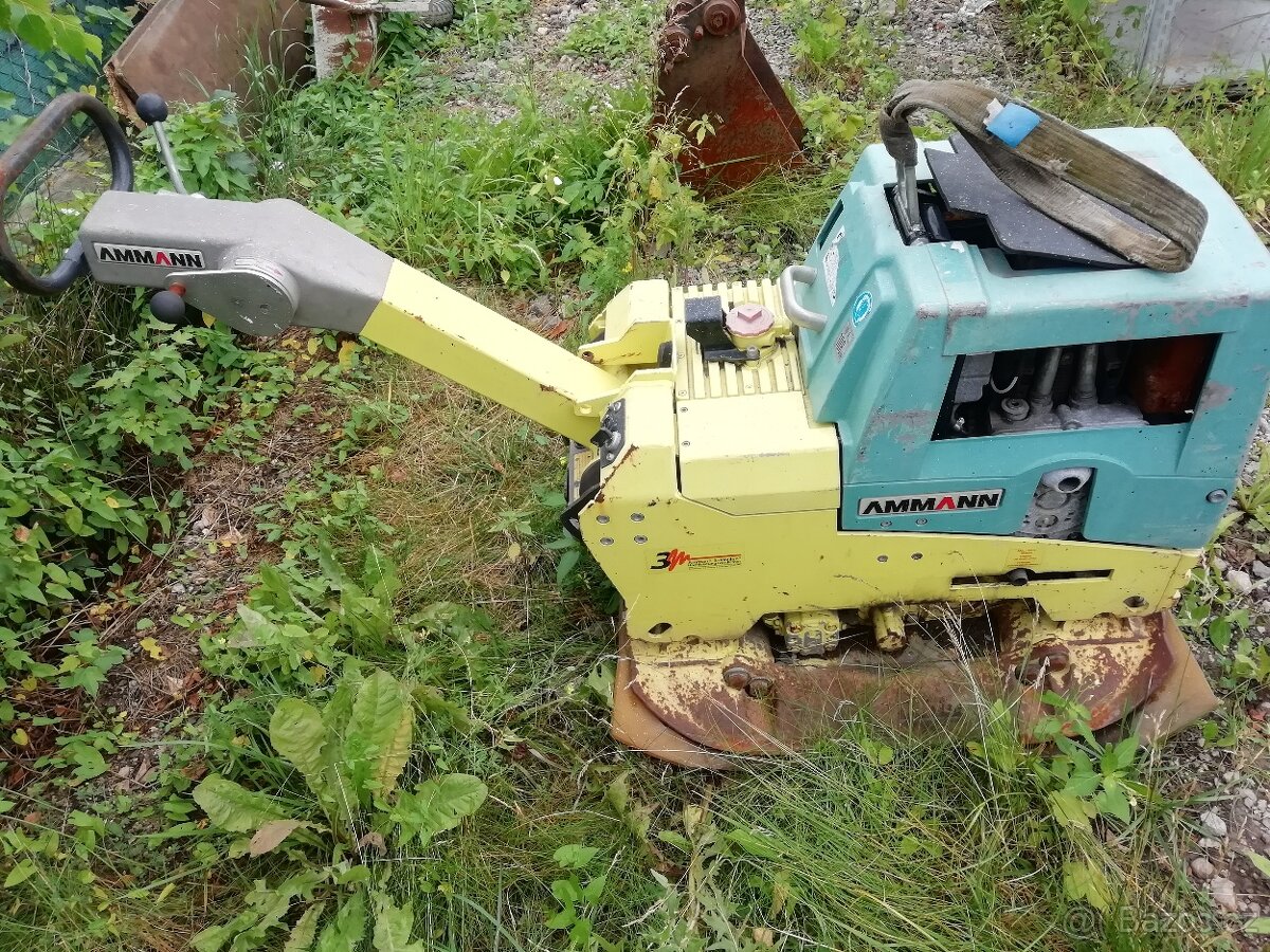 Prodám vibrační desku Ammann AVH 6030, motor HATZ-Diesel, el - 2
