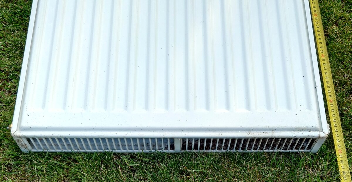 Použitý radiátor 60x50x10 (v x š x h) - 2