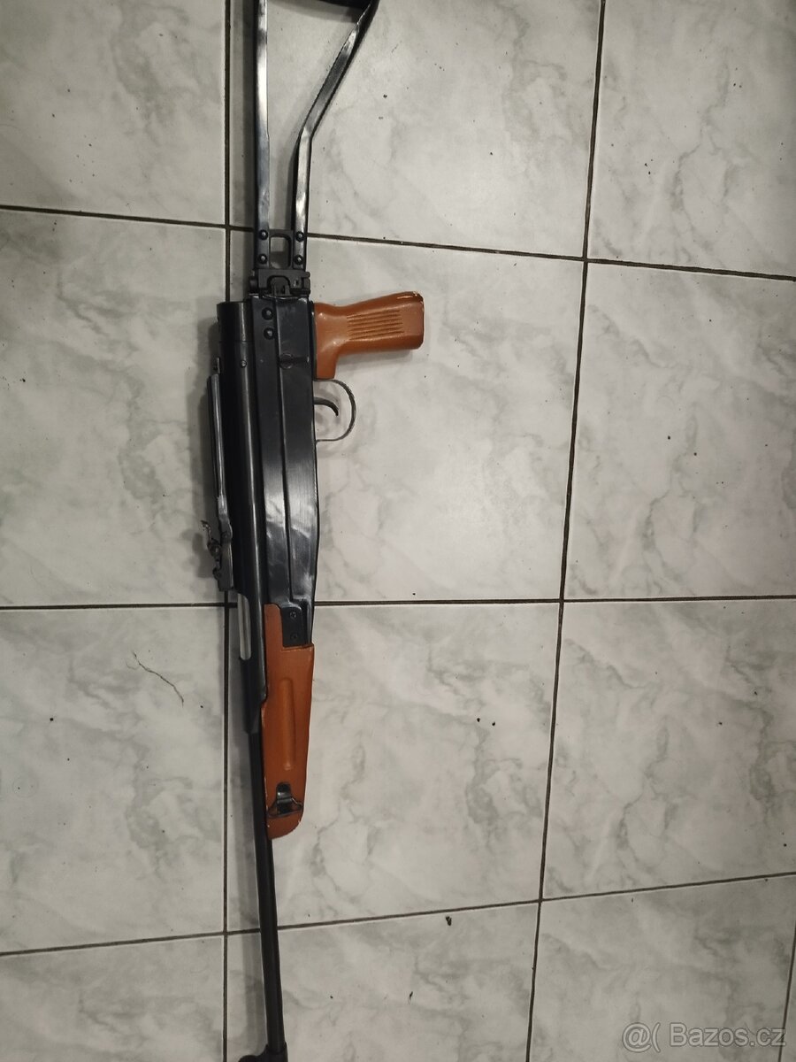 Vzduchovka sklopná pažba, jako vojenská - 2