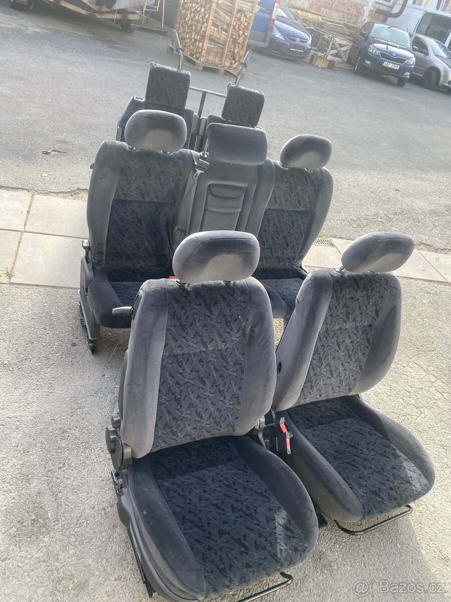 Sedačky opel zafira - 2