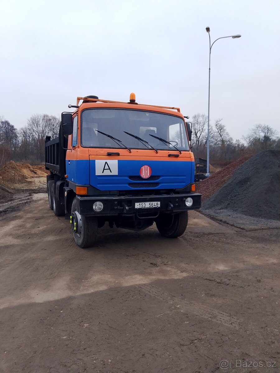 Tatra 815 sklápěč - 2