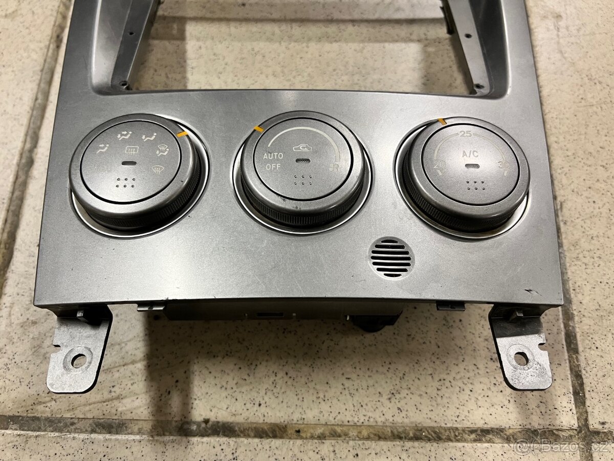 Středový panel topení klimatizace Subaru Impreza 01-07 - 2