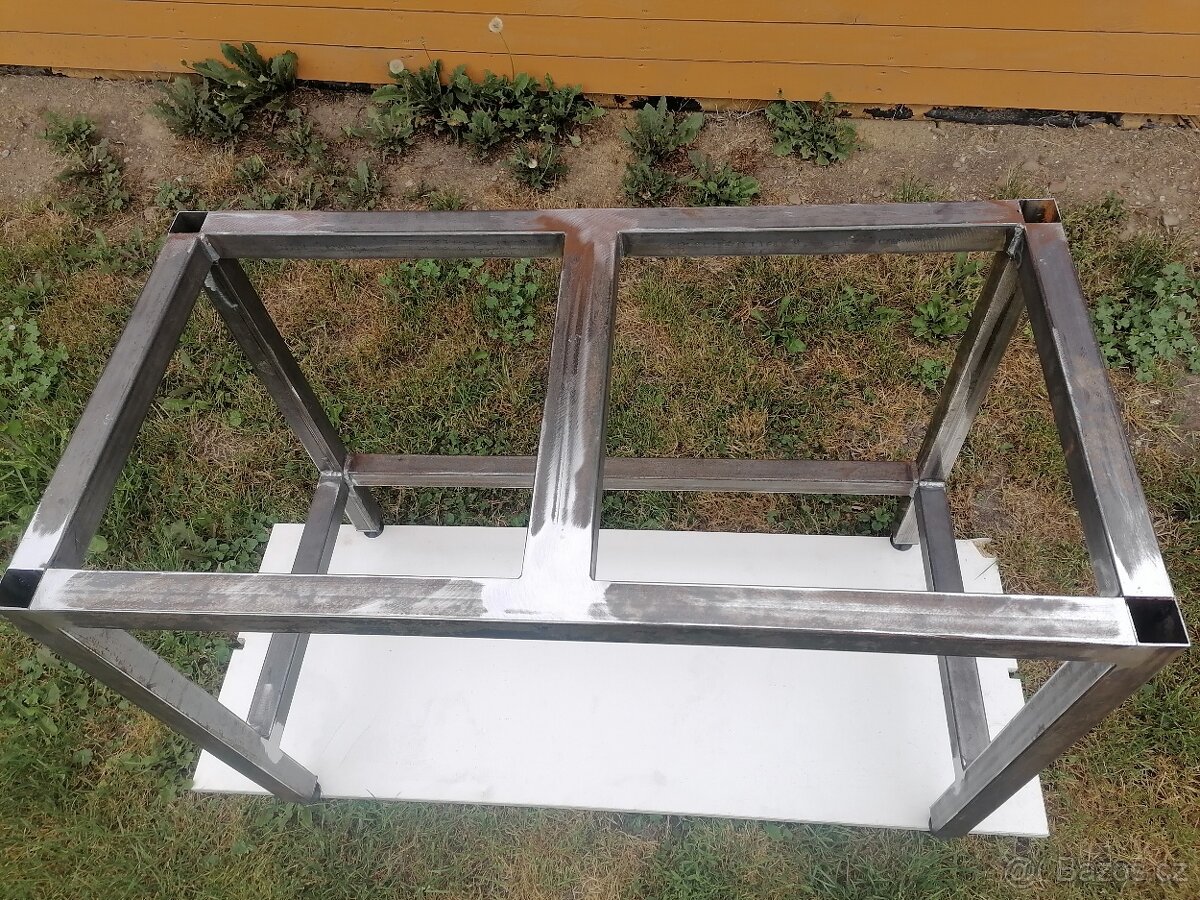 Podstavec pod akvarko, terarko - 2