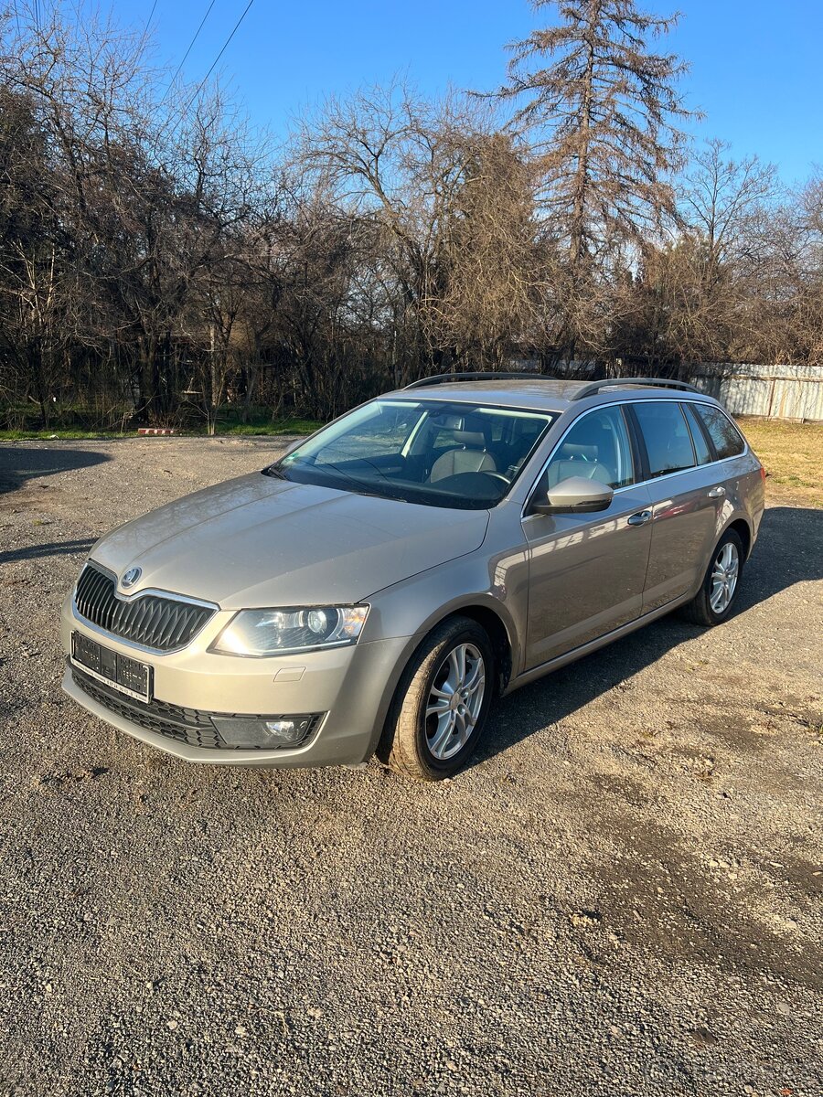 Škoda Octavia - 2