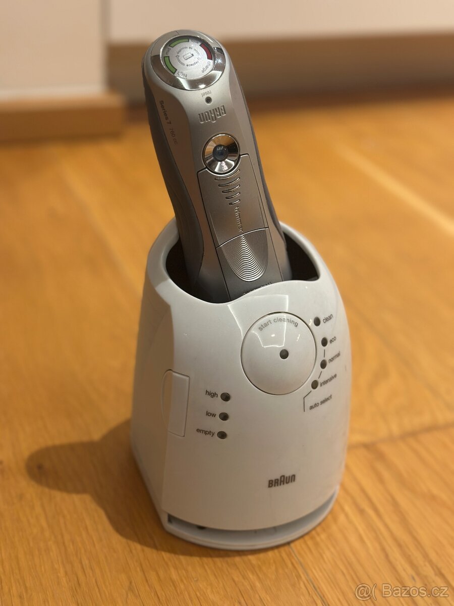 Holíci strojek Braun Series 7 720cc - 2