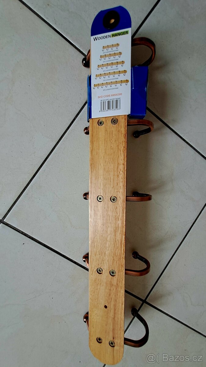 věšák na kabáty - 2